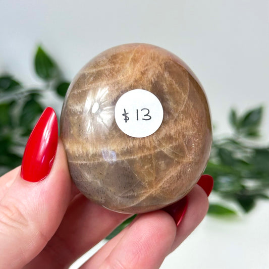 Peach Moonstone Palm Stone #98